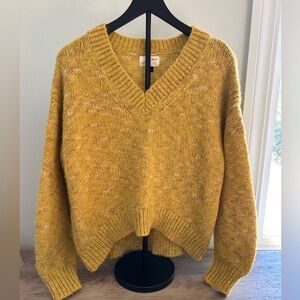 Universal Thread Mustard V-Neck Sweater